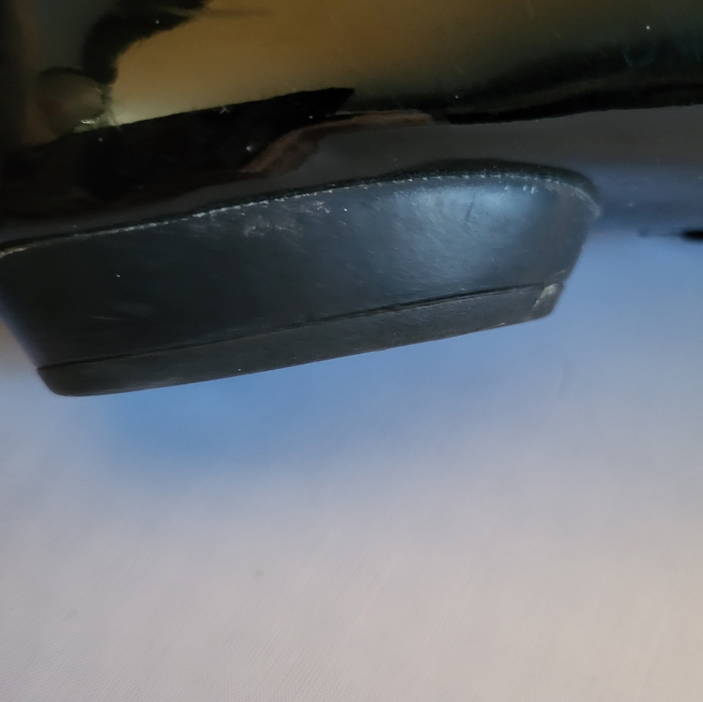Ferragamo Patent Leather Flat - Picture 4 of 6